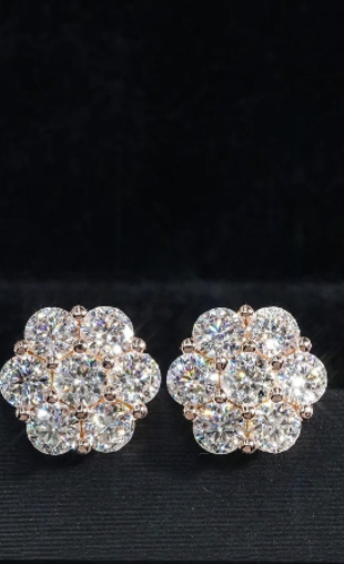 💎 Silver Earrings with 5.0 mm Moissanite and Flower Design — Timeless Elegance and Dazzling Shine