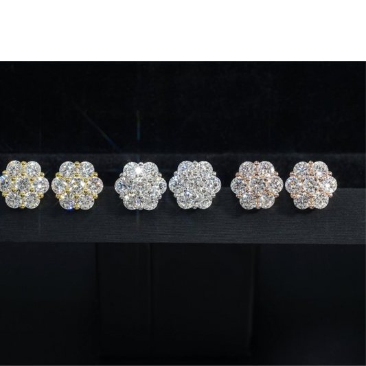 💎 Silver Earrings with 5.0 mm Moissanite and Flower Design — Timeless Elegance and Dazzling Shine