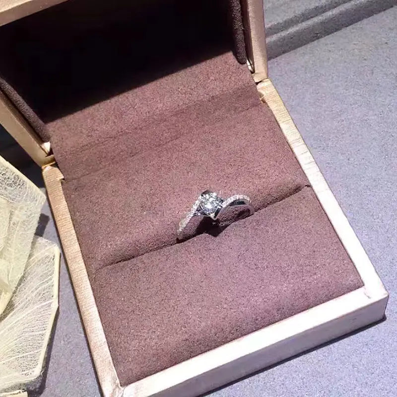 Персонализированное женское кольцо с бриллиантом из 18-каратного золота, «Поцелуй ангела»