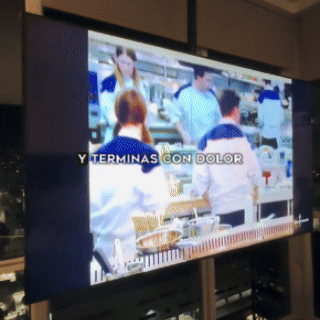 ALBEZON® SKYHOLD™ PRO – Soporte de Techo para TV Ajustable | Seguridad Total y Vista Perfecta