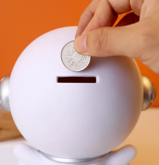 ALBEZON® ASTROVAULT™ – Lámpara Nocturna + Alcancía Premium con Diseño de Astronauta